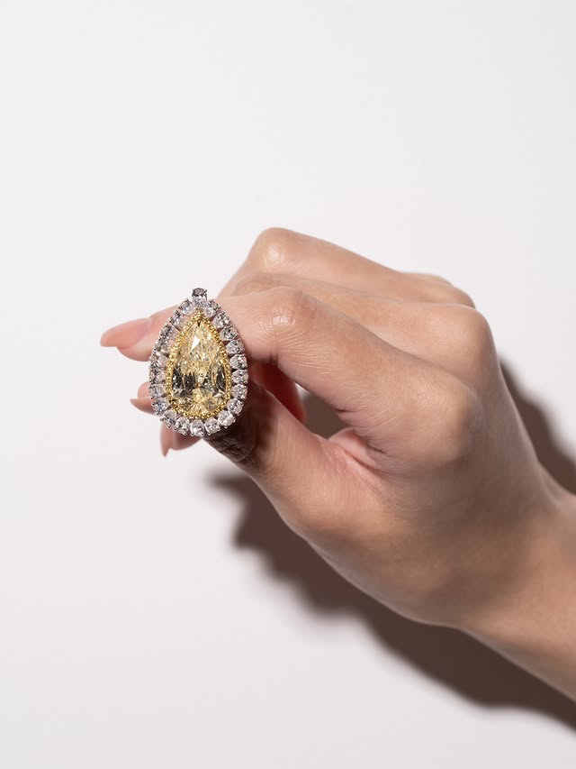 Yellow diamond pear ring